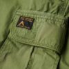 Pantalones holgados tipo paracaídas