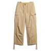 Pantalones holgados tipo paracaídas