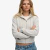 Sudadera con capucha y cremallera corta con el logotipo Essential