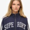 Sudadera holgada con cremallera y apliques de Athletic Essentials