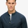 The Merchant Store – Camisa Henley índigo