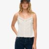 Top camisero con botones de encaje