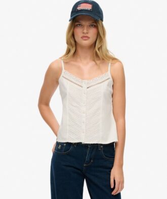 Top camisero con botones de encaje