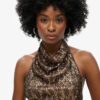 Top con cuello halter y volantes de lentejuelas