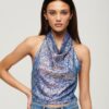 Top con cuello vuelto y tirantes con lentejuelas
