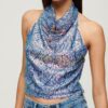Top con cuello vuelto y tirantes con lentejuelas