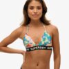 Top de bikini triangular con logotipo