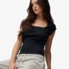 Top de cuello cuadrado Athletic Essentials