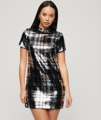 Vestido de camiseta de cuello alto con lentejuelas