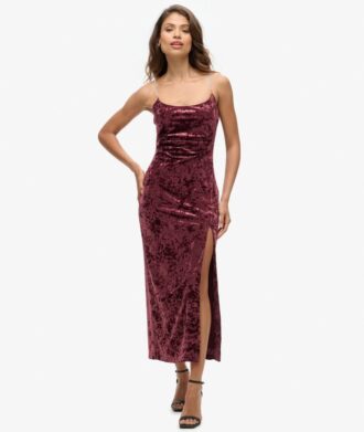 Vestido largo de terciopelo con diamantes