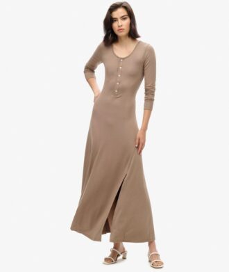 Vestido midi con medio botonado