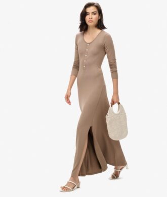 Vestido midi con medio botonado