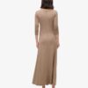 Vestido midi con medio botonado