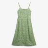 Vestido midi con tirantes y botones estampados