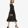 Vestido midi de jacquard con mangas acampanadas